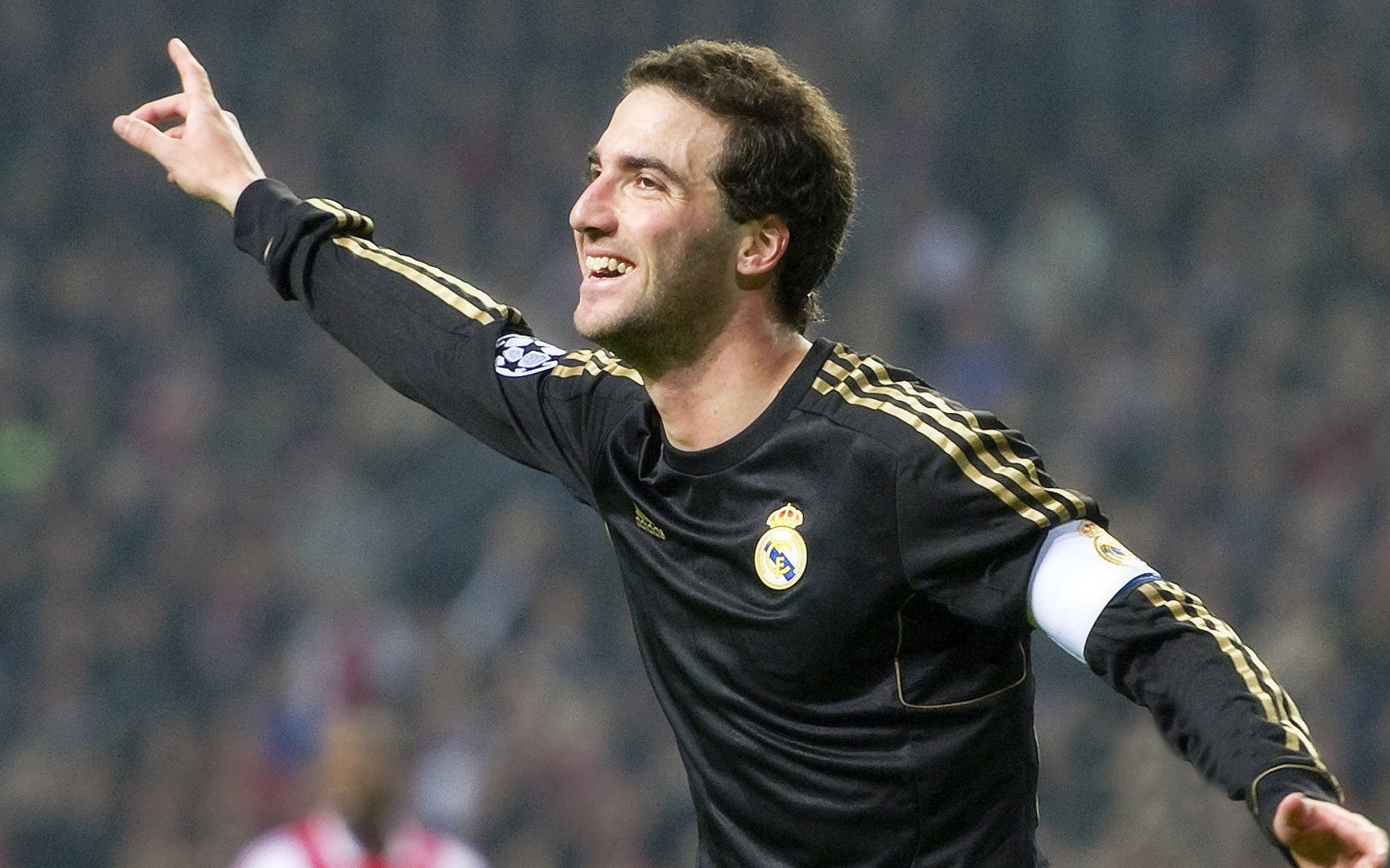 印度的气势已经压过一切,冠军气息太浓,印度冠军身价过亿