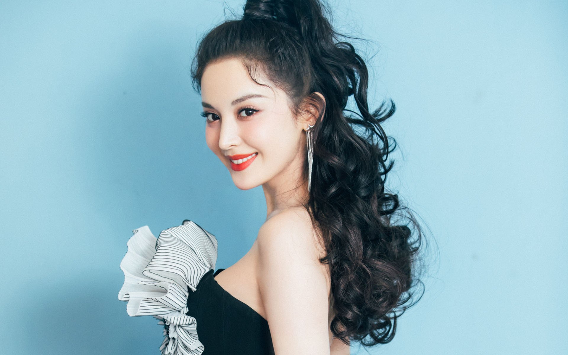 C罗继续保持高效率状态延续火热表现,c罗这一举动