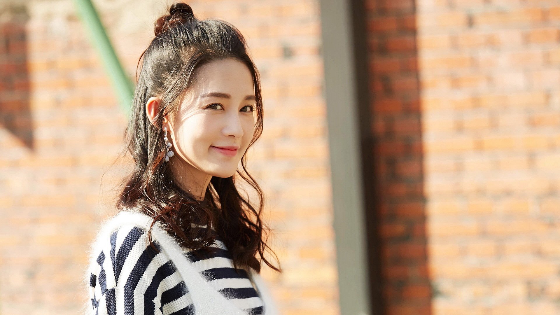 开云体育在线-欧洲杯决胜局：策略调整赢得最终胜利，欧洲杯决赛赌注