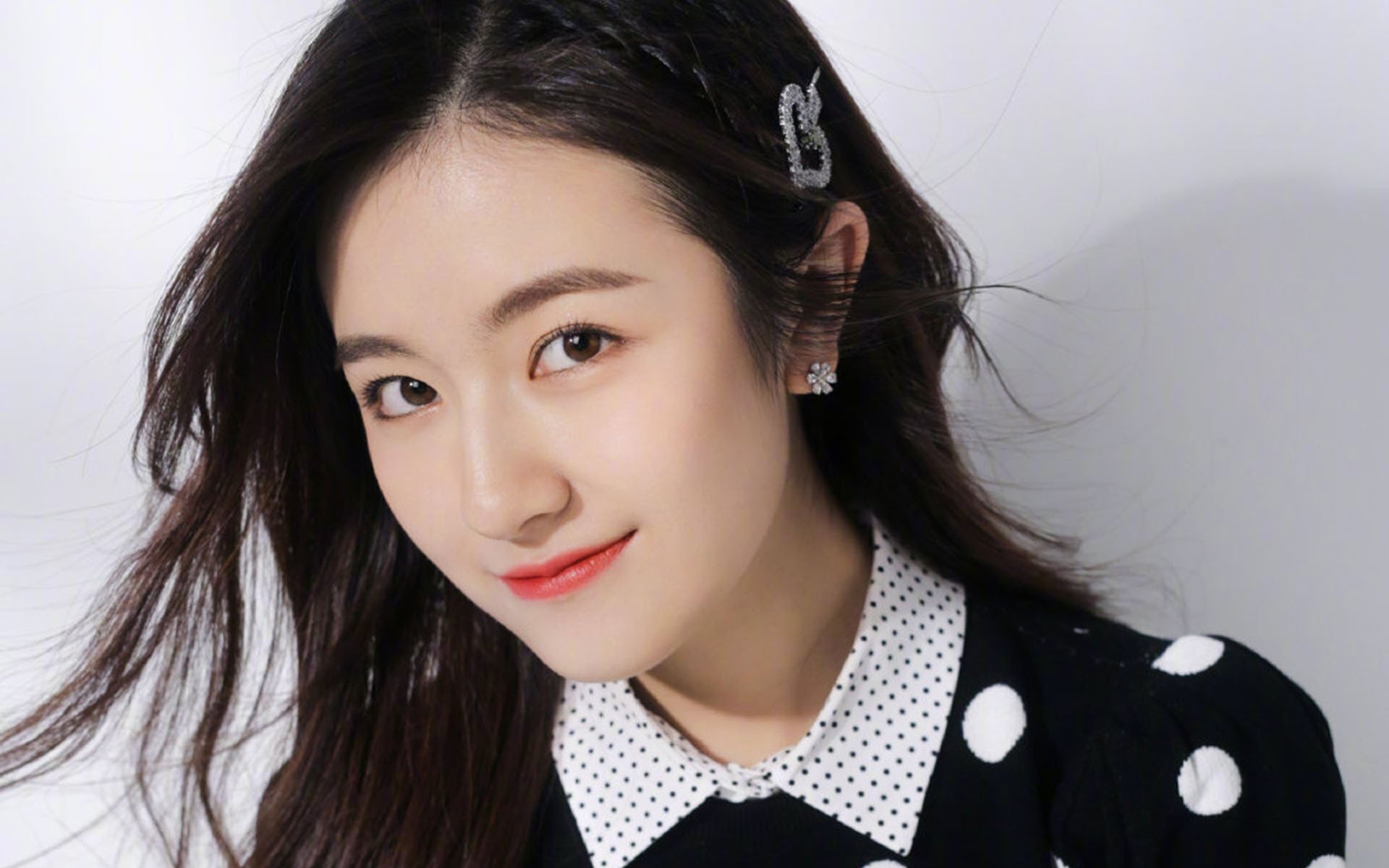 王楚钦首次尝试担任青年教练,王楚钦的主教练是谁